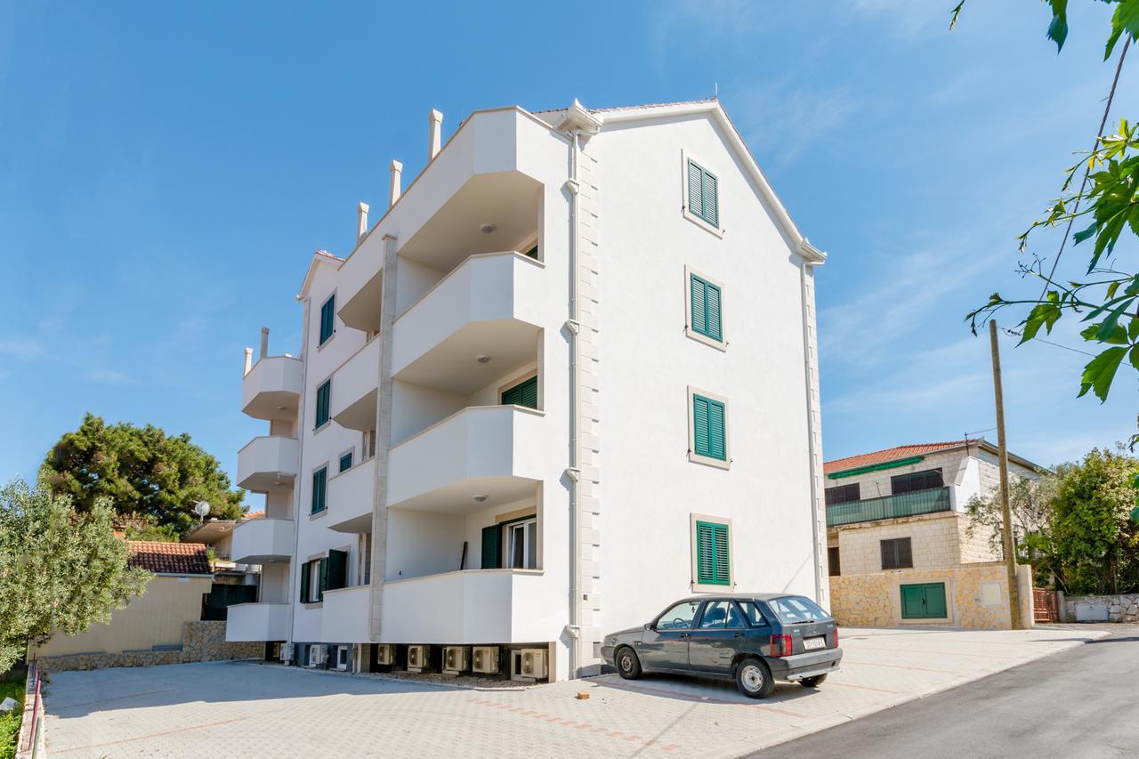 Apartments The Brothers Supetar Ngoại thất bức ảnh